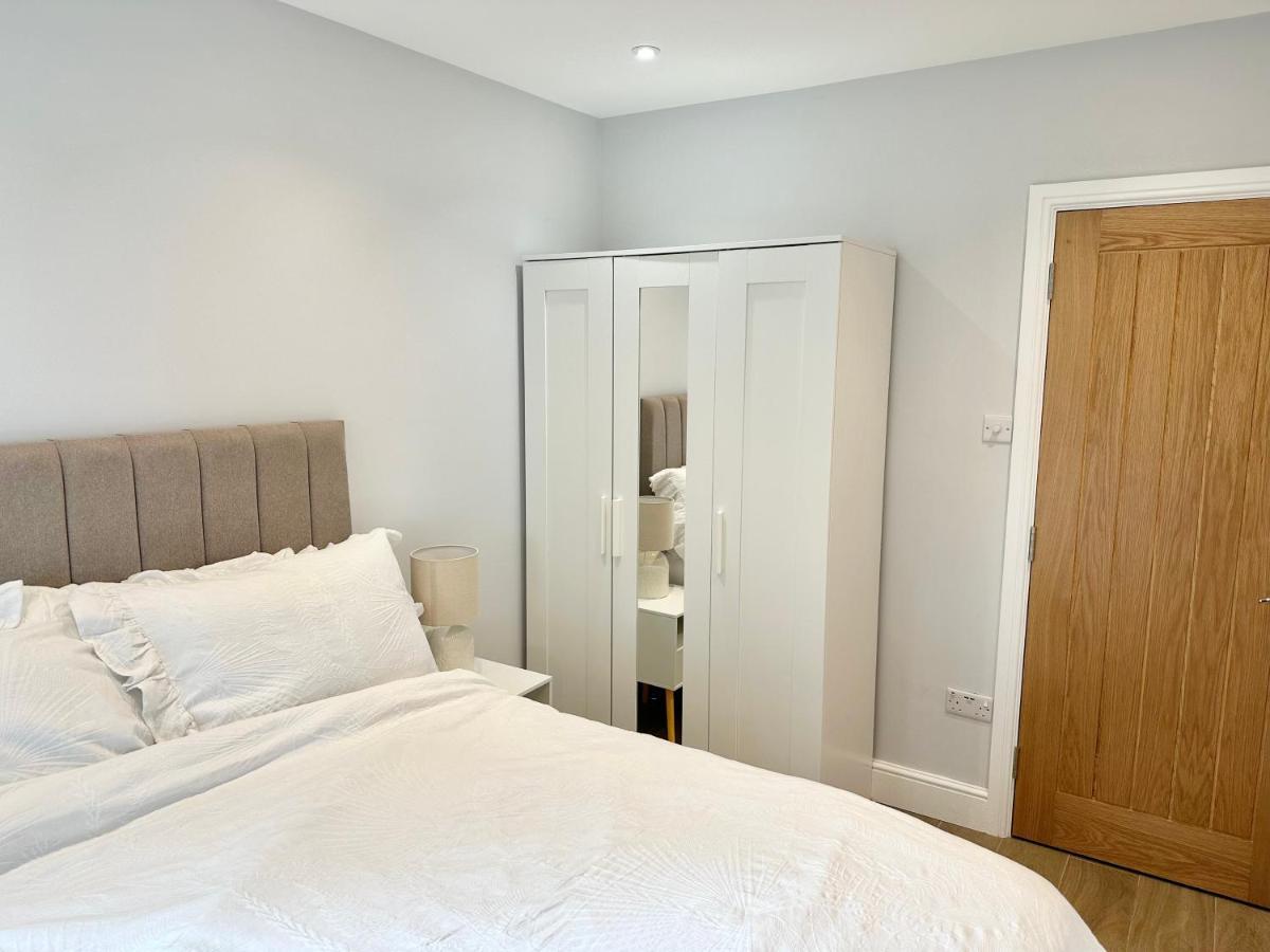 Little Vine - Beautiful Ground Floor Flat In South London Apartment Sutton  Ngoại thất bức ảnh