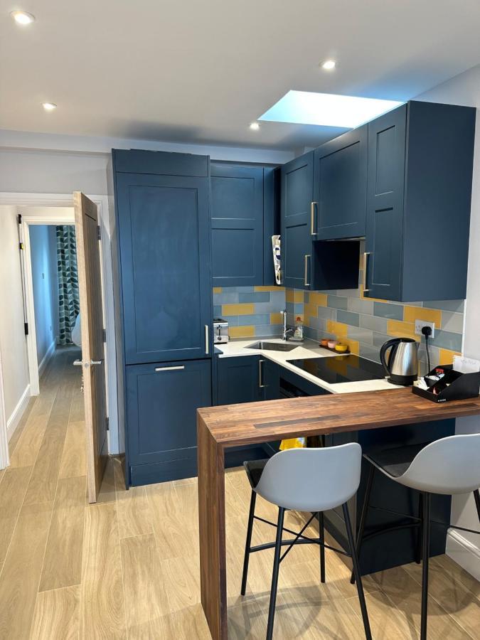 Little Vine - Beautiful Ground Floor Flat In South London Apartment Sutton  Ngoại thất bức ảnh